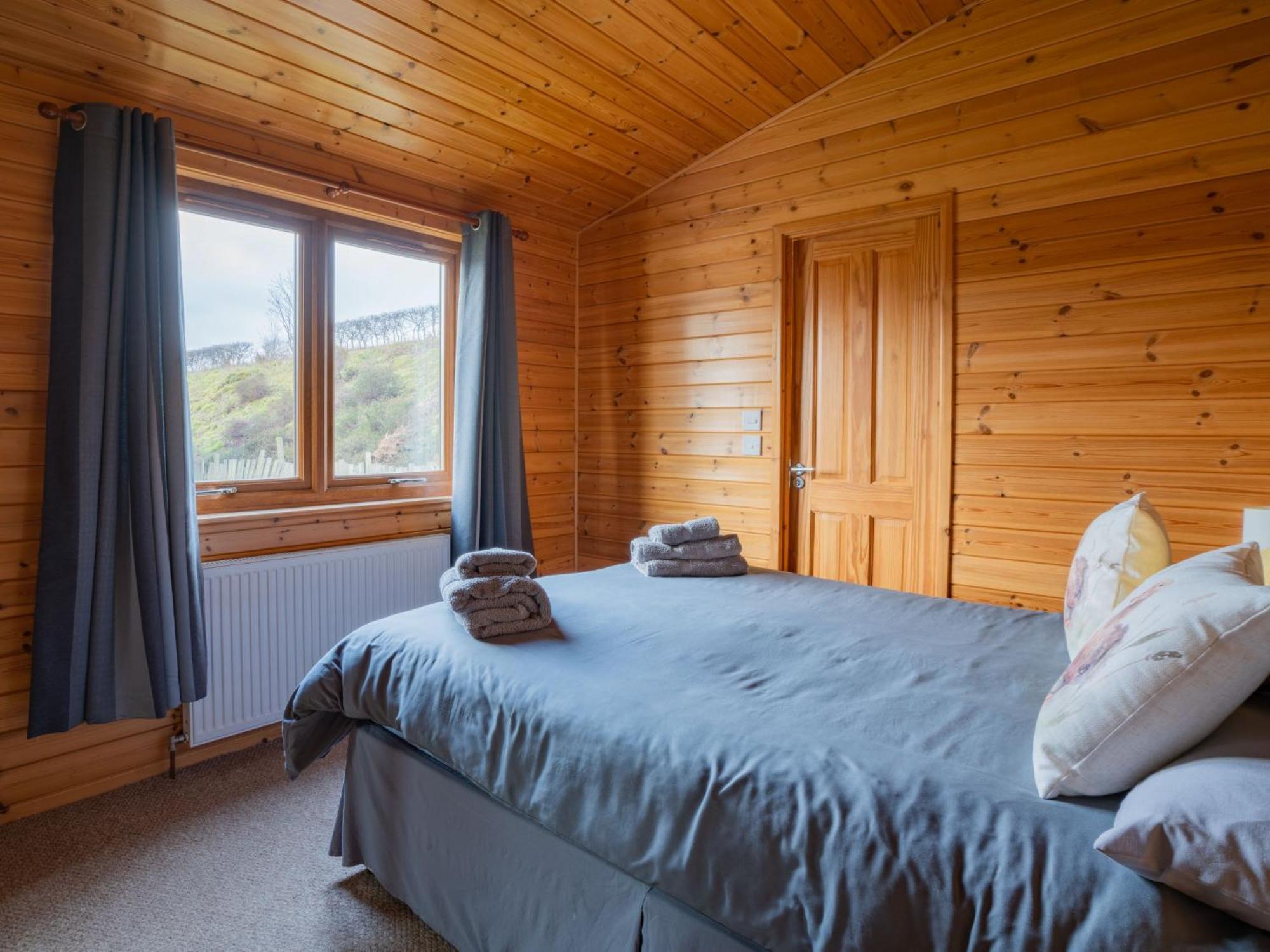 Chalet Loch Leven Lodge 10 By Interhome Kinross Eksteriør bilde