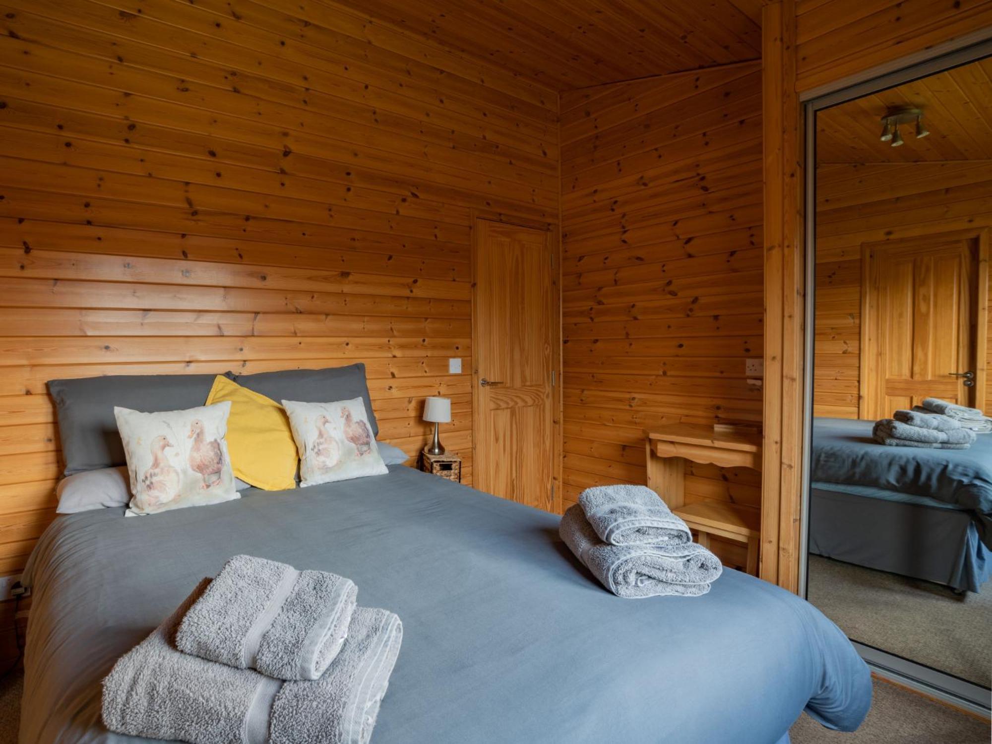 Chalet Loch Leven Lodge 10 By Interhome Kinross Eksteriør bilde