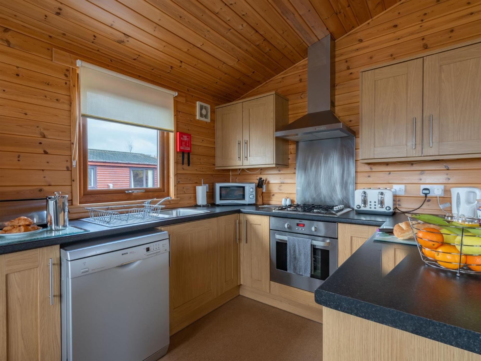 Chalet Loch Leven Lodge 10 By Interhome Kinross Eksteriør bilde